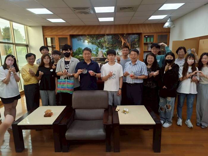 傳遞愛的使者(母親節)圖片